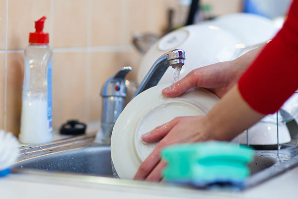 Мытье посуды химией — медленное самоубийство?